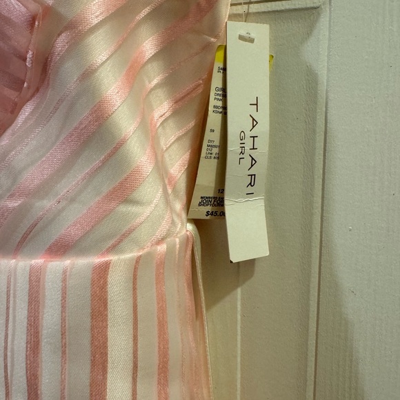 Girls formal dress - Picture 7 of 10